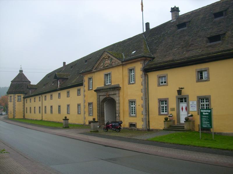 Gräflich von Mengersen`sche Dampfbrauerei Rheder in der Schloßanlage Rheder, Brakel, N51.679542,  E9.163563.JPG