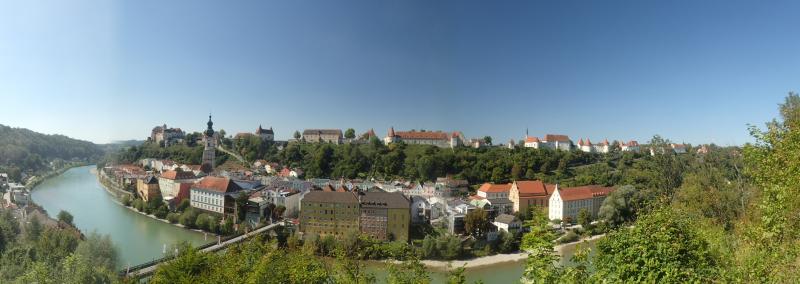 Panorama Burg Burghausen.JPG