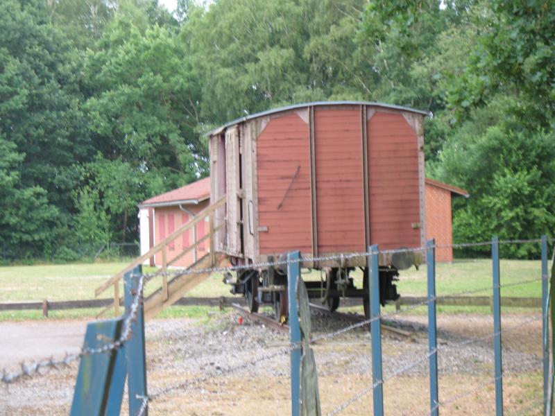 Gedenkort Waggon, Bergen-Belsen_2.JPG
