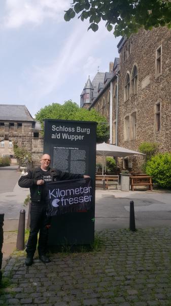 Schloß Burg.jpg