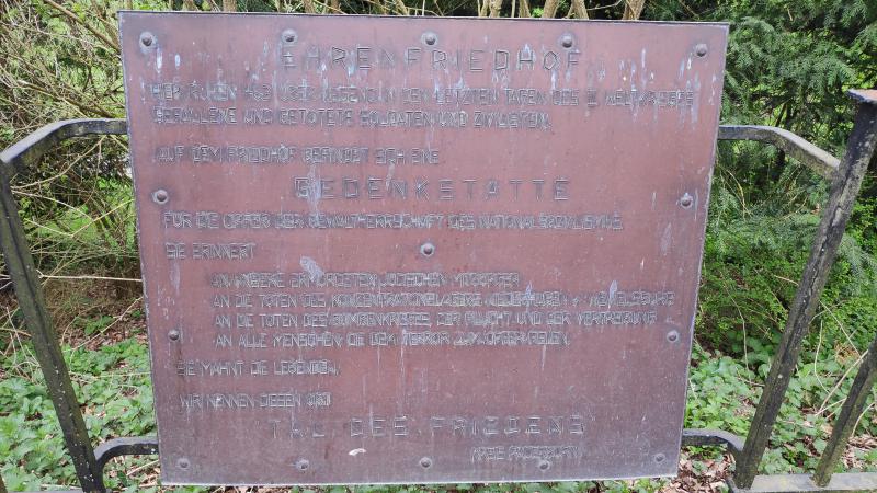 20210502_Ehrenfriedhof Böddeke 3.jpg