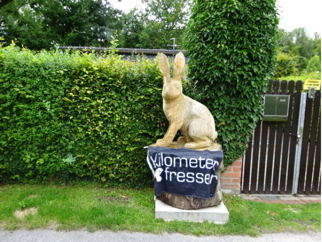031. Holzhase.jpg