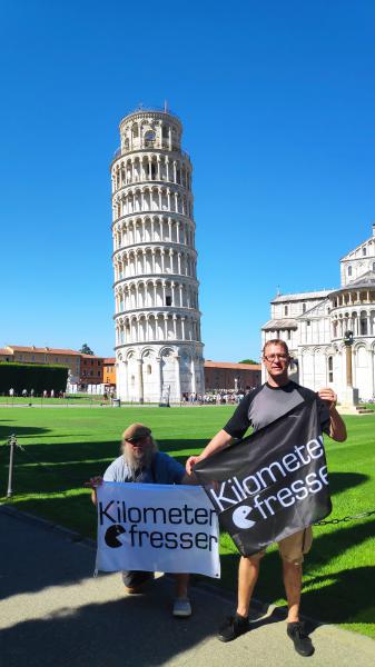 20220703 schiefer Turm von Pisa  (2).jpg