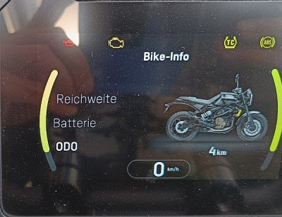 401km-Stand_neu.jpg (102.29 KiB) 3000 mal betrachtet frisch aus m Karton gekauft