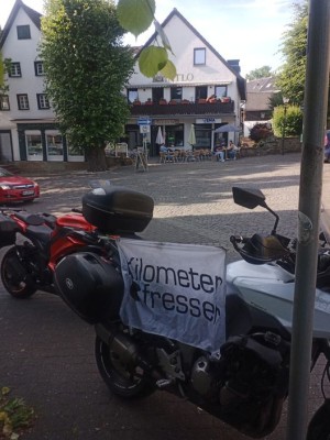 7 Glückseis Lindlar.jpg
