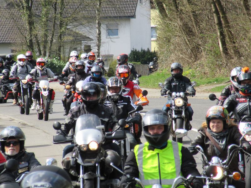 Demo gegen Streckensperrung (22).JPG