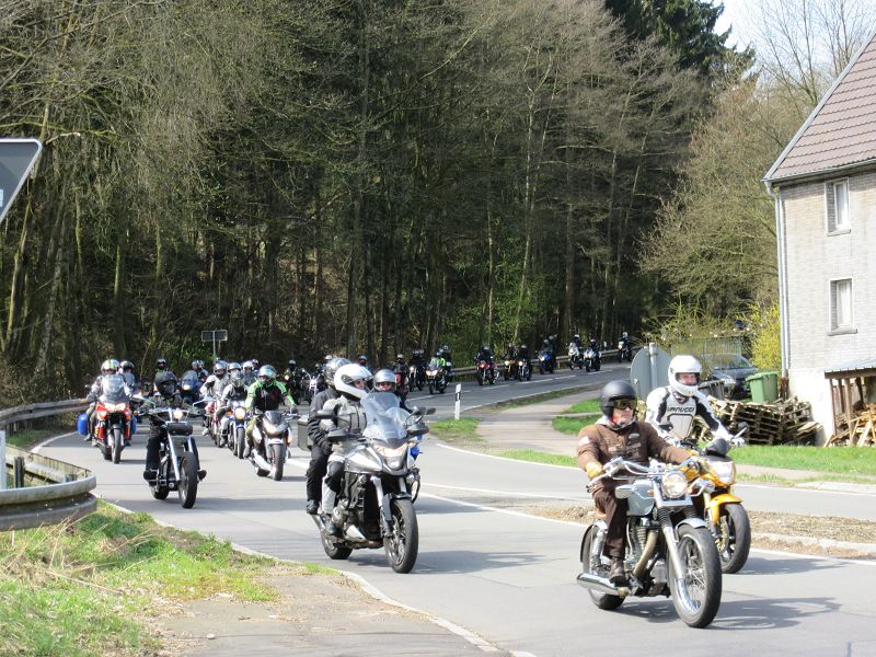 Demo gegen Streckensperrung (26).JPG