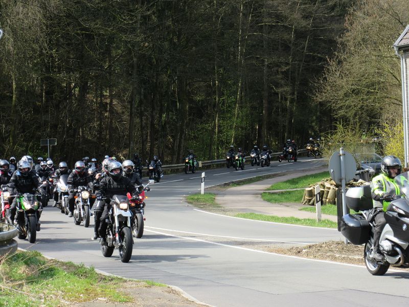 Demo gegen Streckensperrung (29).JPG