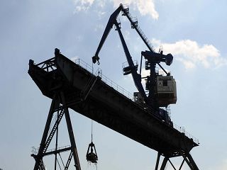 Kran-hafen-duisburg.jpg