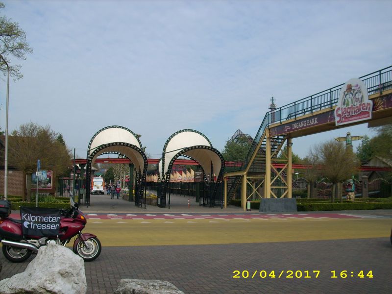 Attractie- & Vakantiepark Slagharen (NL), N52.62115 E6.56292_kl.jpg